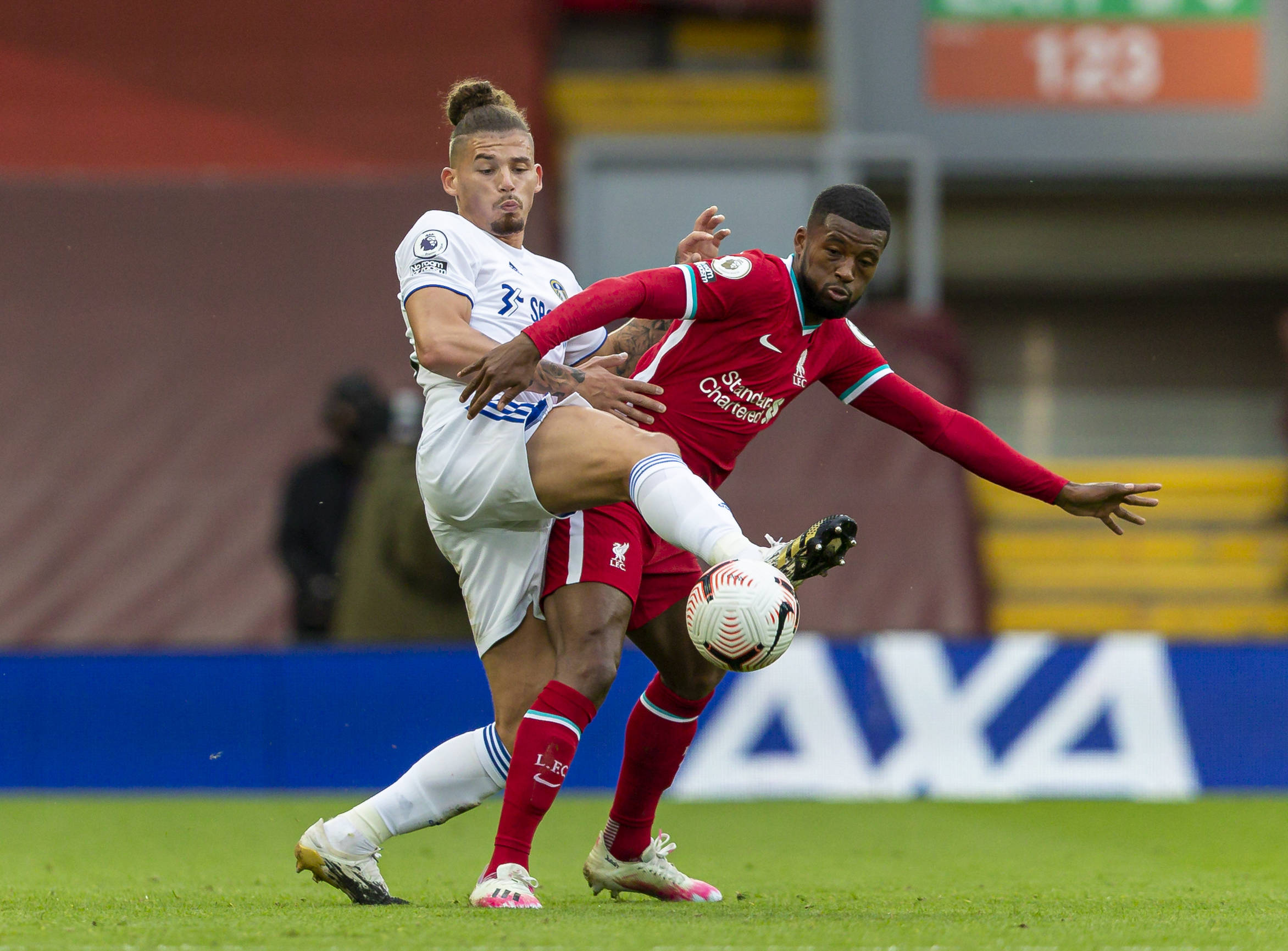 前巴萨董事：梅西的队友们都要求过高薪水，导致巴萨走向财政危机.